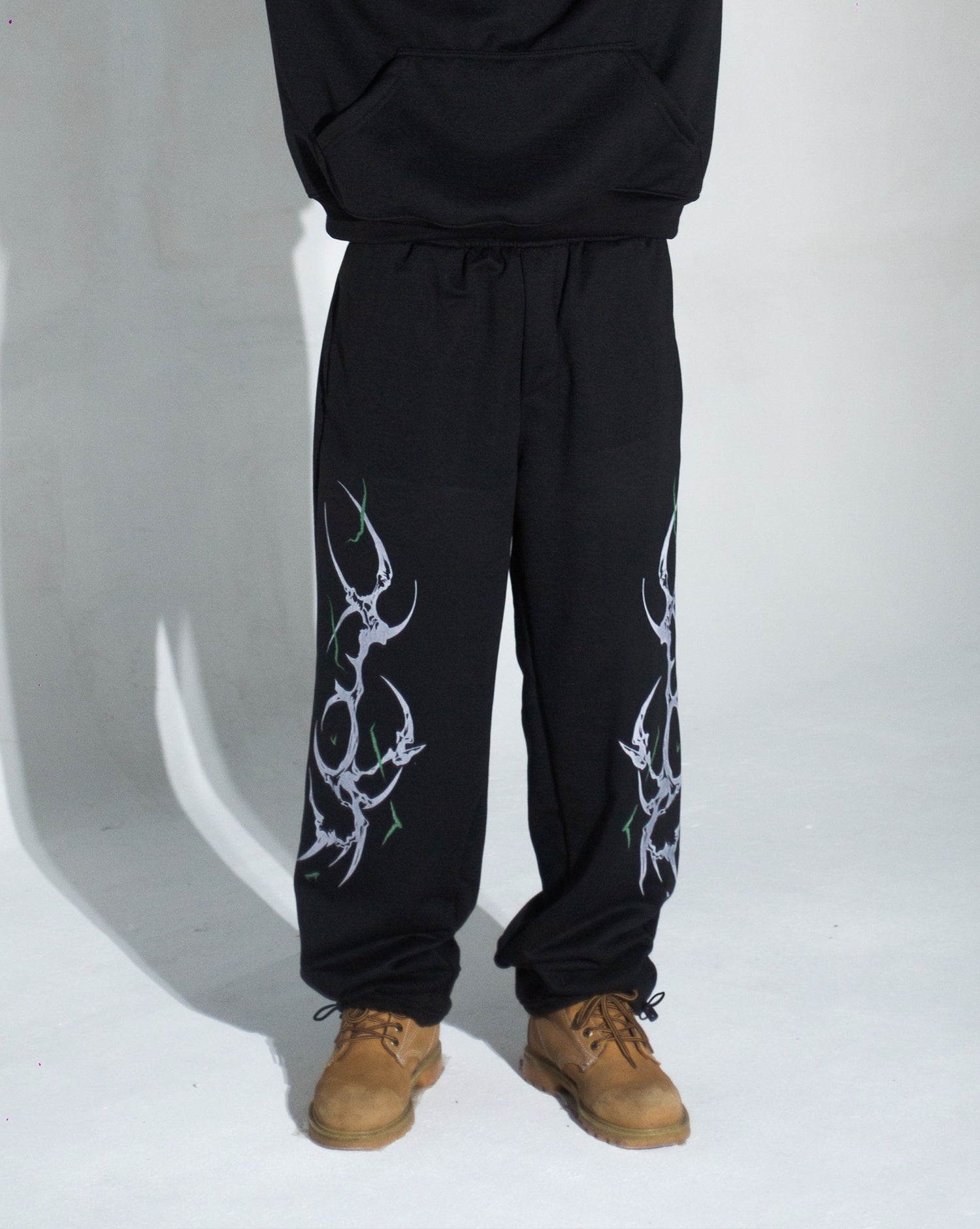 PANTALONES Y SHORTS