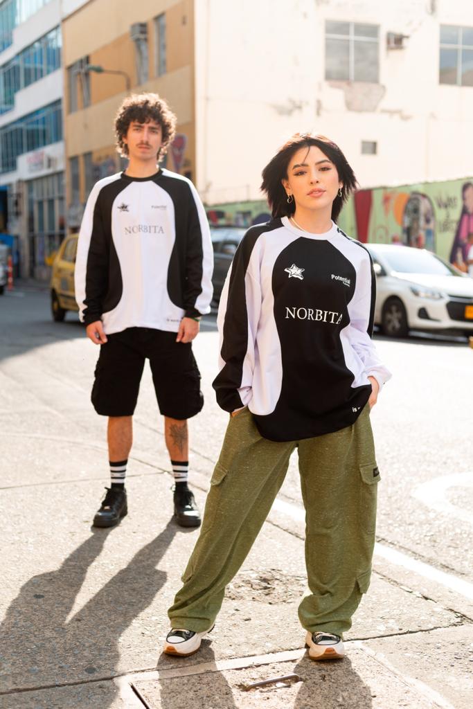 Norbita | Potential (NEGRO) Raglan Sweatshirt